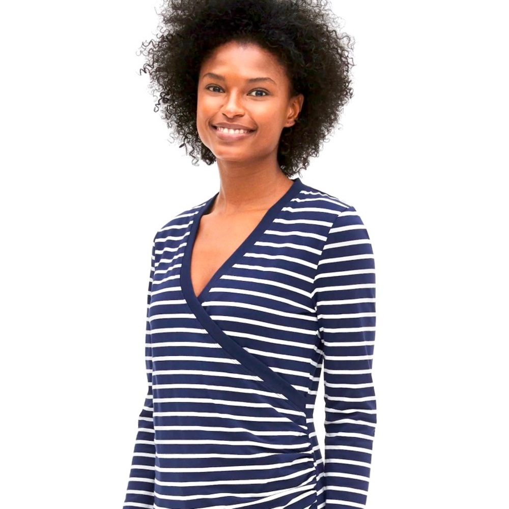 NWT Gap Maternity Crossover Nursing Top
